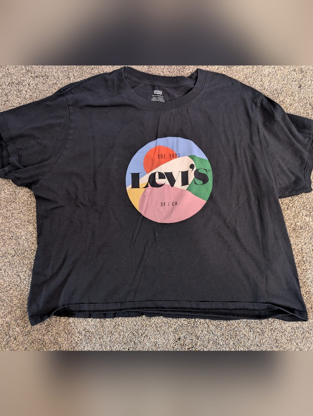 🌼 Levi's Women's Black Graphic Logo Tee Size Large EUC